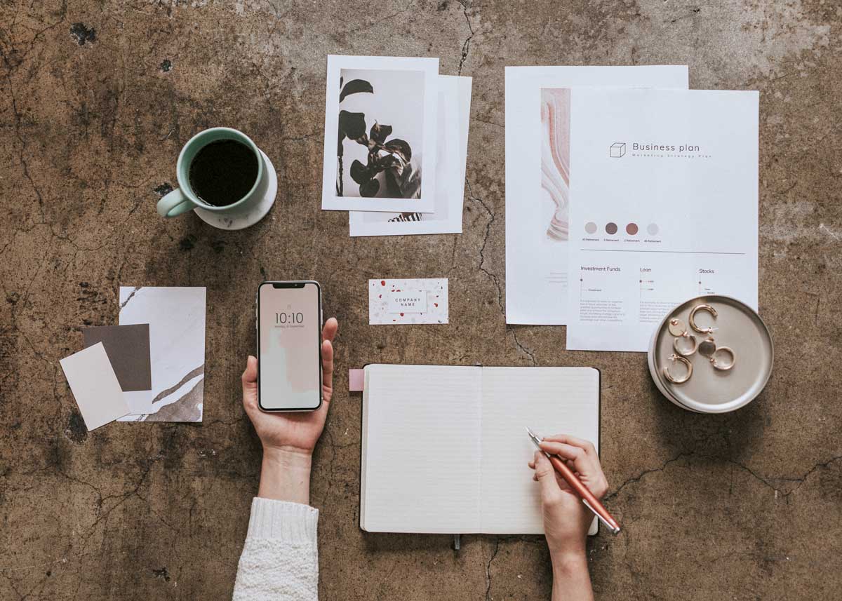 A Female Entrepreneur’s Guide to Building a Brand Identity Design