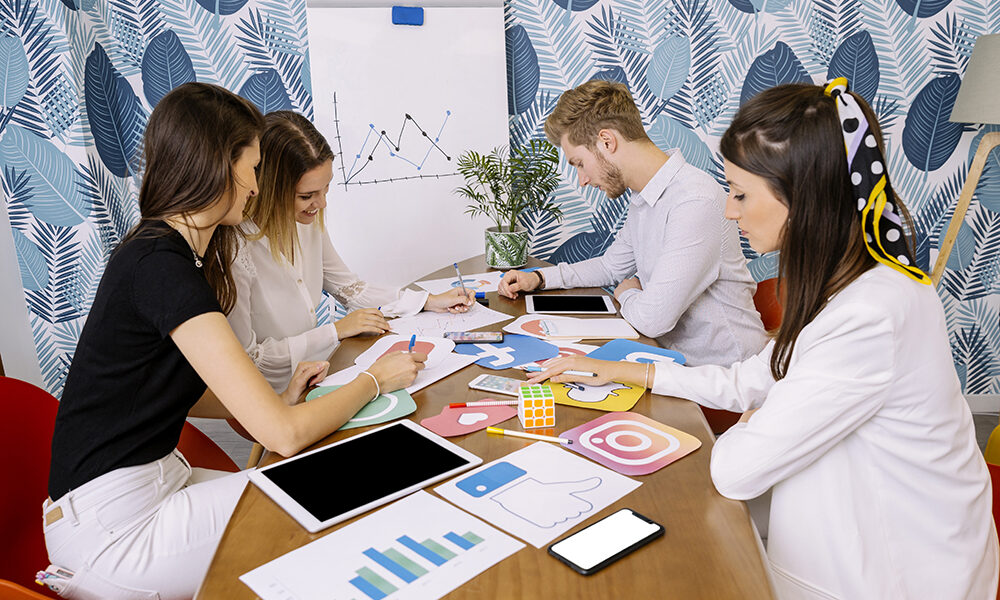 group-businesspeople-planning-social-media- Marketing