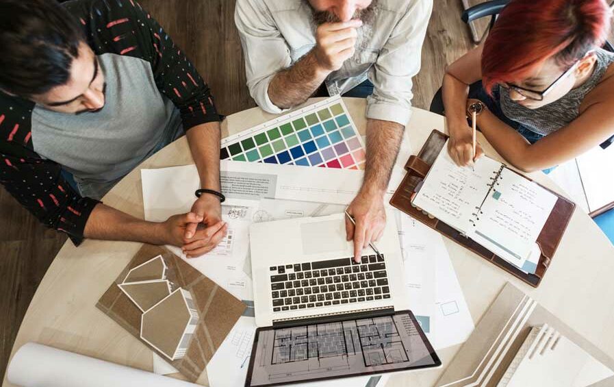 WordPress Wix Squarespace Comparison for Choosing a Website Builder etailed comparison of website builders WordPress, Wix, and Squarespace